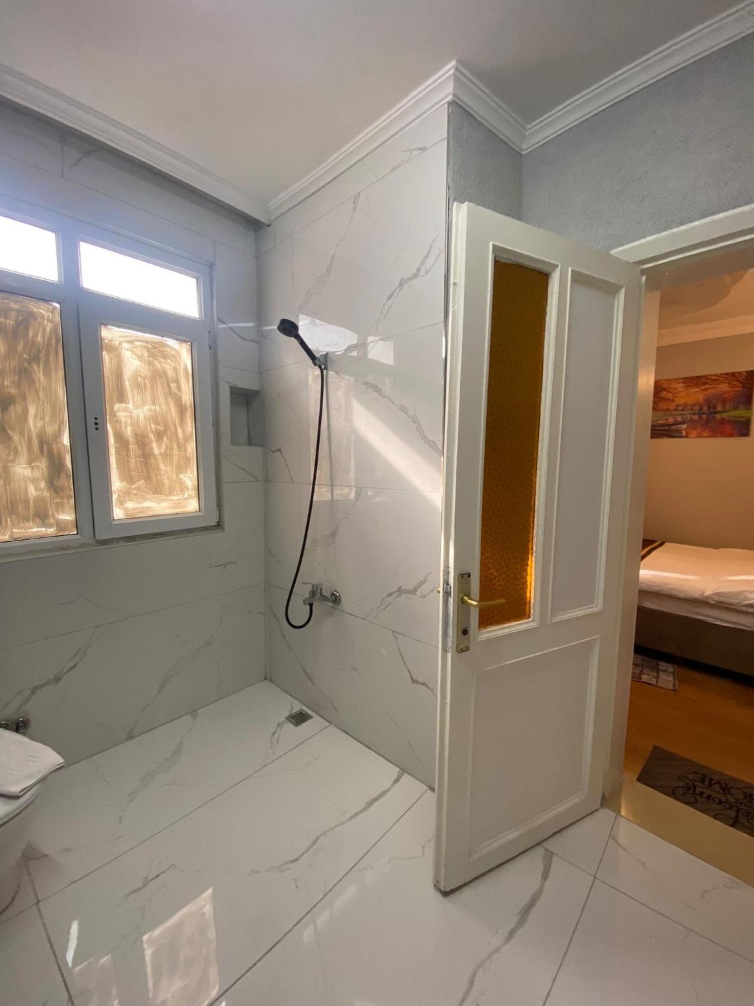Ramo'S Aparatments & Suites Istanbul Bagian luar foto