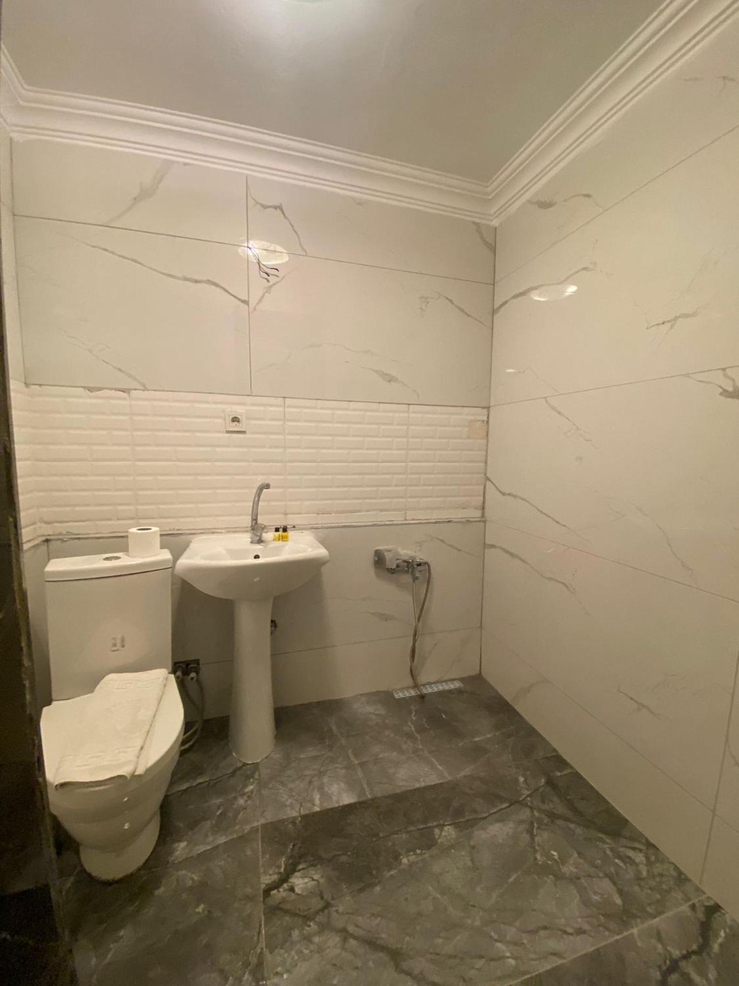 Ramo'S Aparatments & Suites Istanbul Bagian luar foto